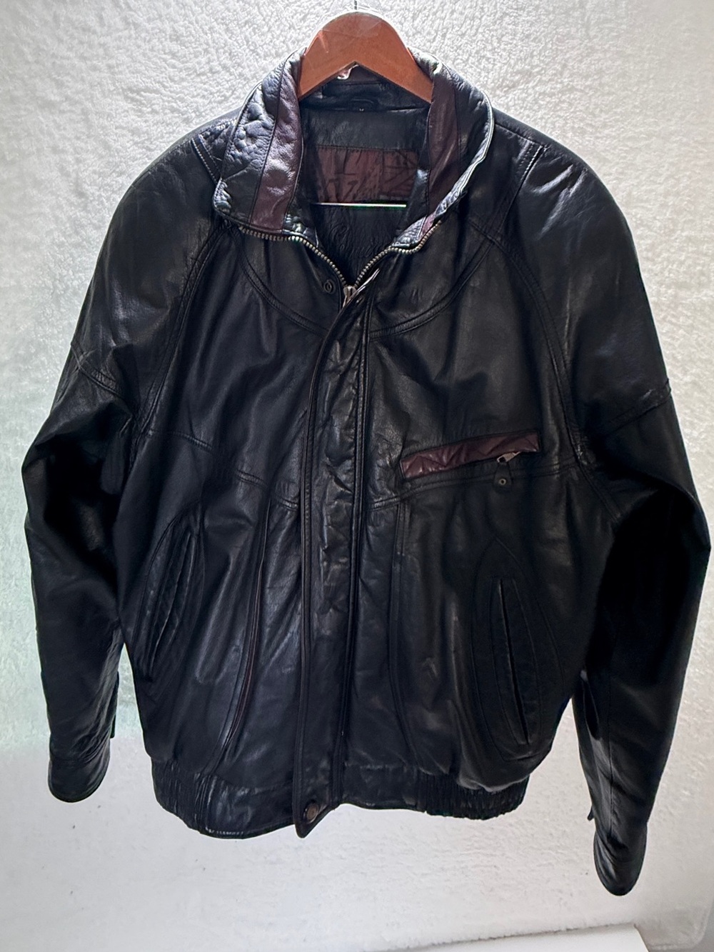Vintage Esquire Men’s Genuine Leather Bomber Jacket Black Burgundy Size Medium